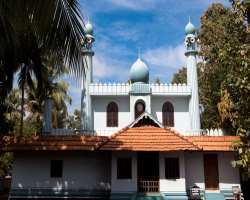 The island has many eye-catching attractions one of them is a mosque named Juma Masjid which was constructed in medieval time which is a must place o 